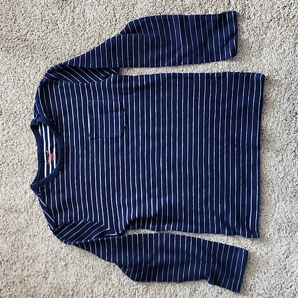 Boys long sleeved top